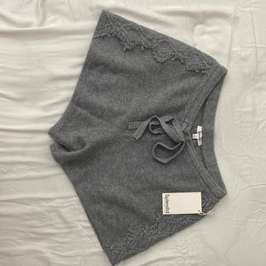 Camelia Cashmere Short